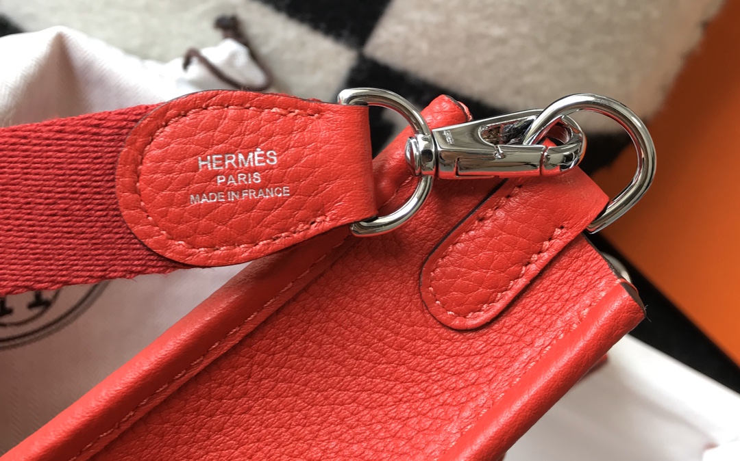 Hermes Evelyne 16 Amazone TPM Shoulder Bag In Red Clemence Leather